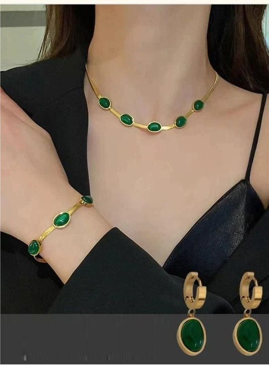 Oval Green Crystal Pendant Necklace Set With Bracelet . Now 70 % off